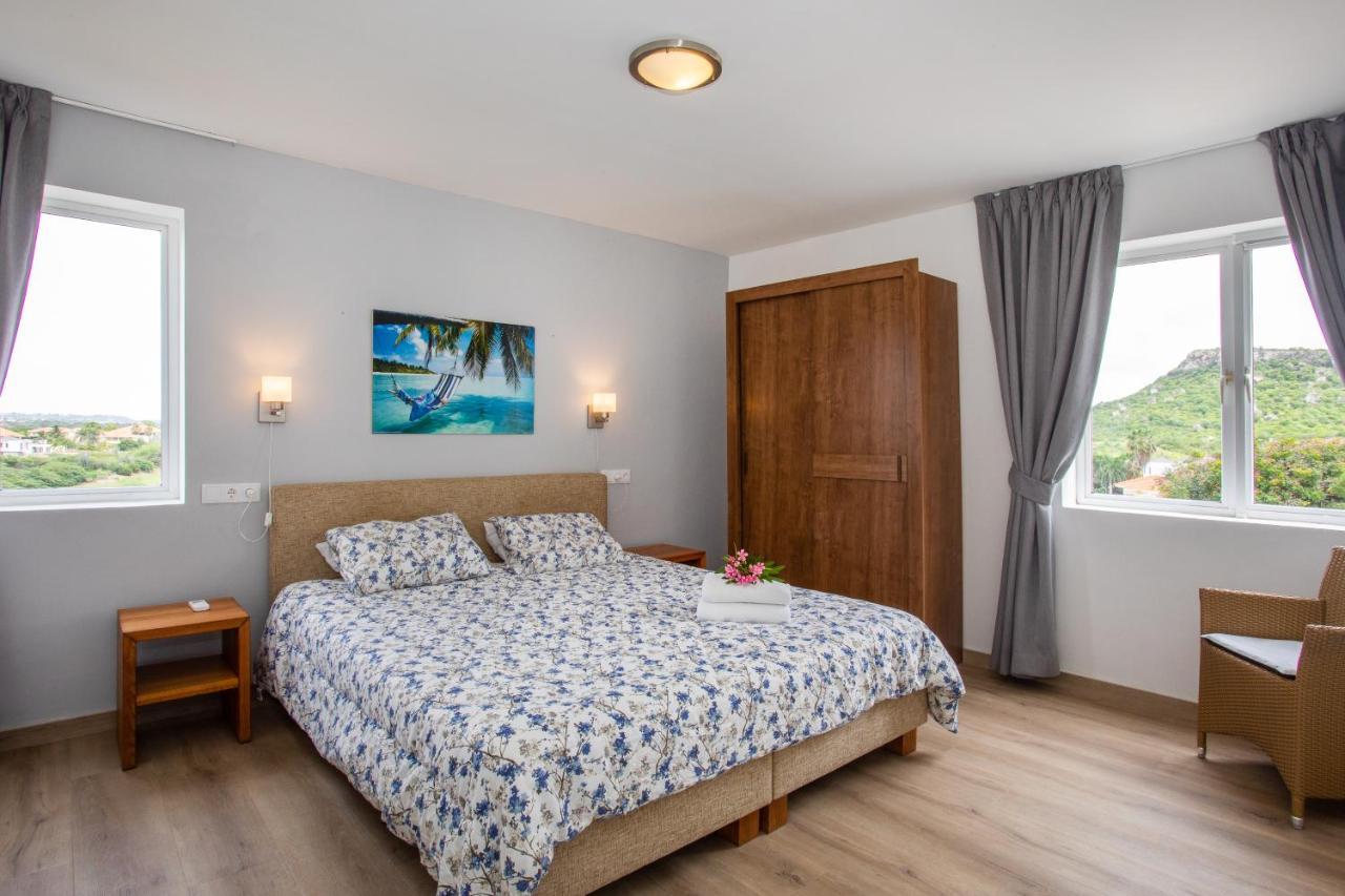 Blue Bay Apartments Dorp Dorp Sint Michiel Esterno foto